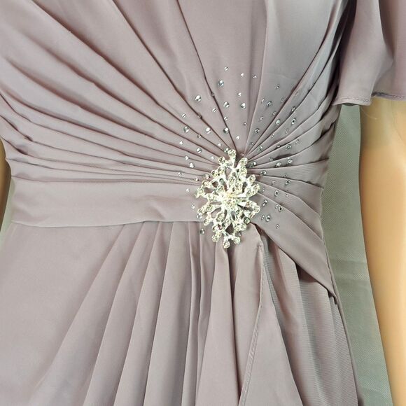 New Mother of the Bride (8) Lilac Chiffon Flutter Sleeve Asymmetrical Midi Dress - Picture 4 of 11